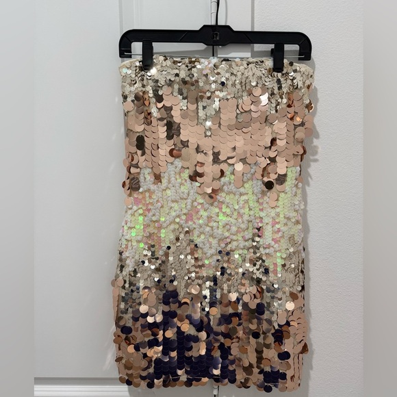 Le Lis Ombré Sequin Mini Strapless Dress - Picture 3 of 7